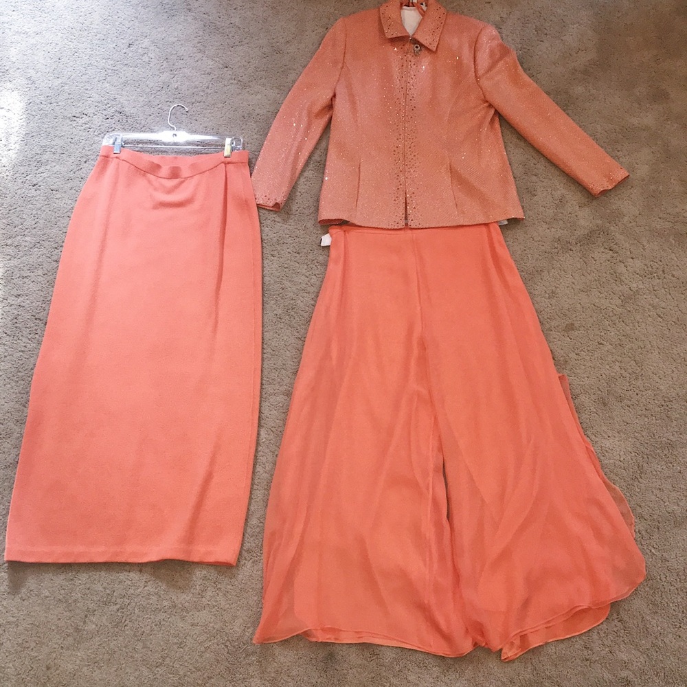 St. John 3 piece peach suit